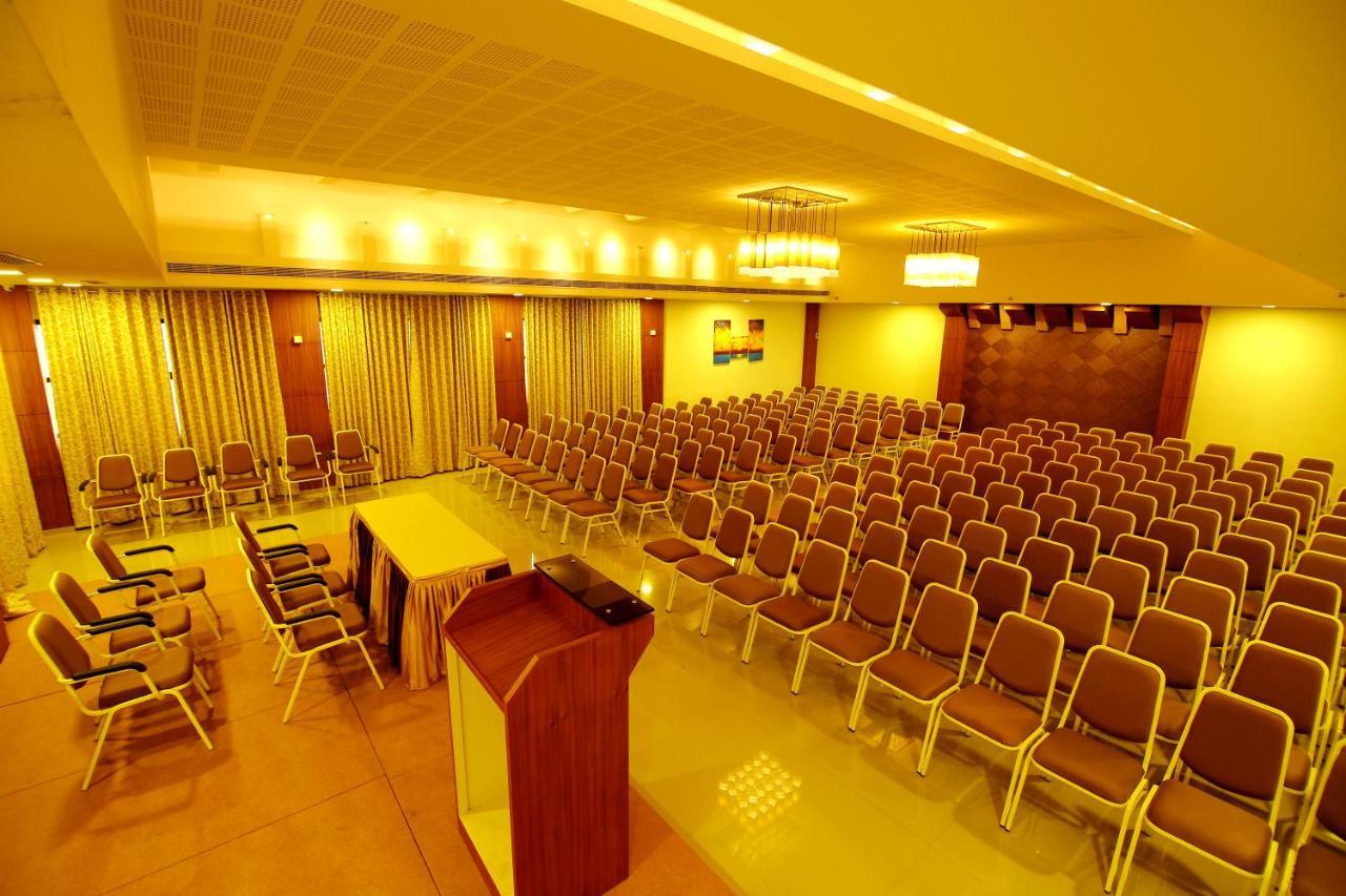 Hotel Hillway Park Kollam Buitenkant foto