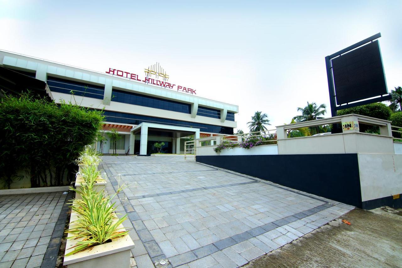 Hotel Hillway Park Kollam Buitenkant foto