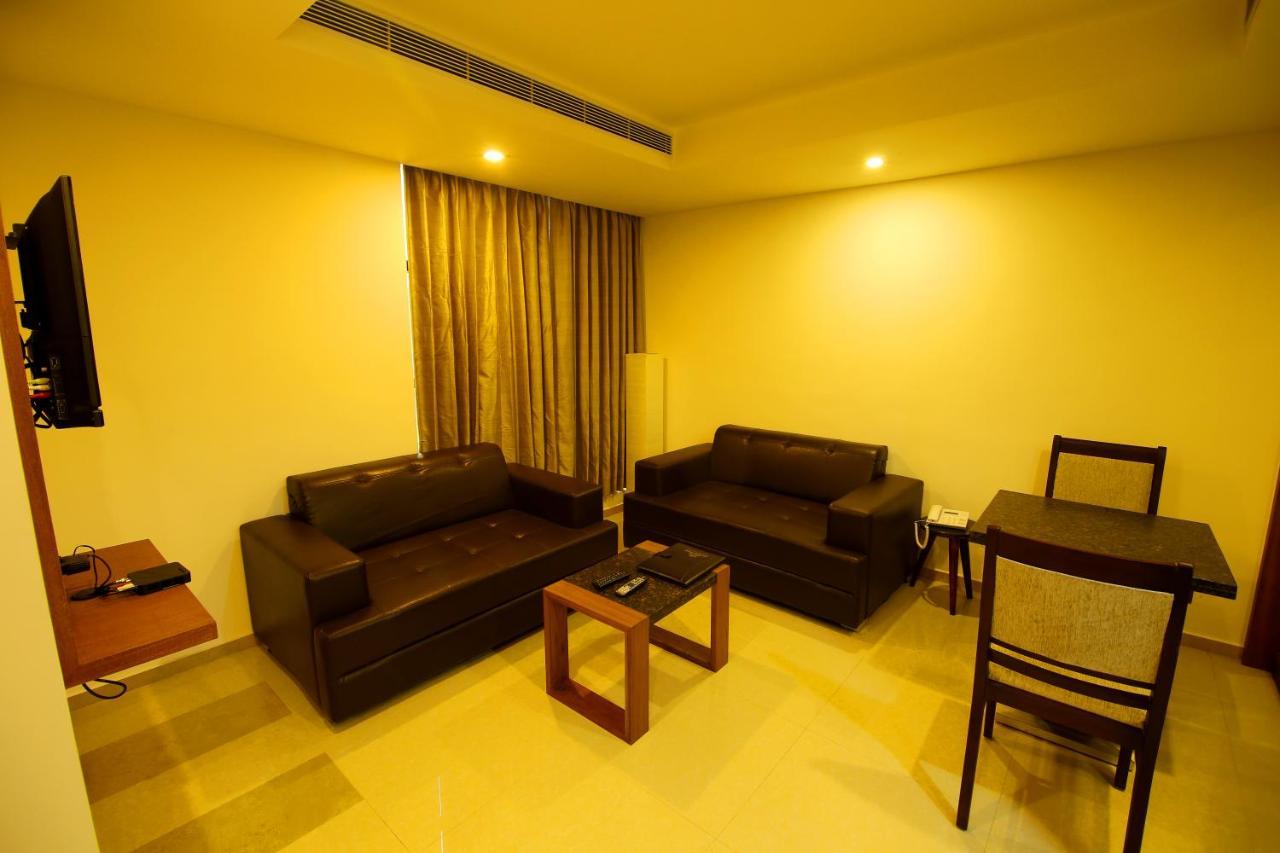 Hotel Hillway Park Kollam Buitenkant foto